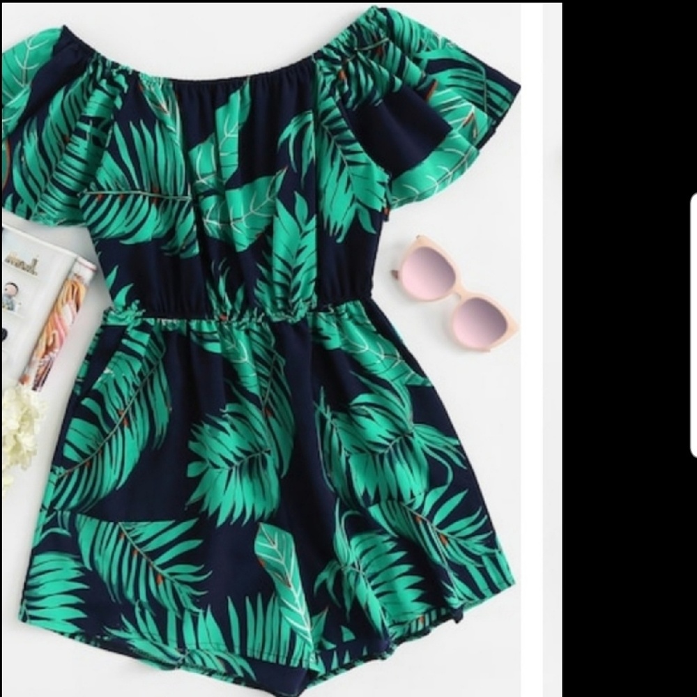Off Shoulder Leaf Print Romper - Picture 2 of 7